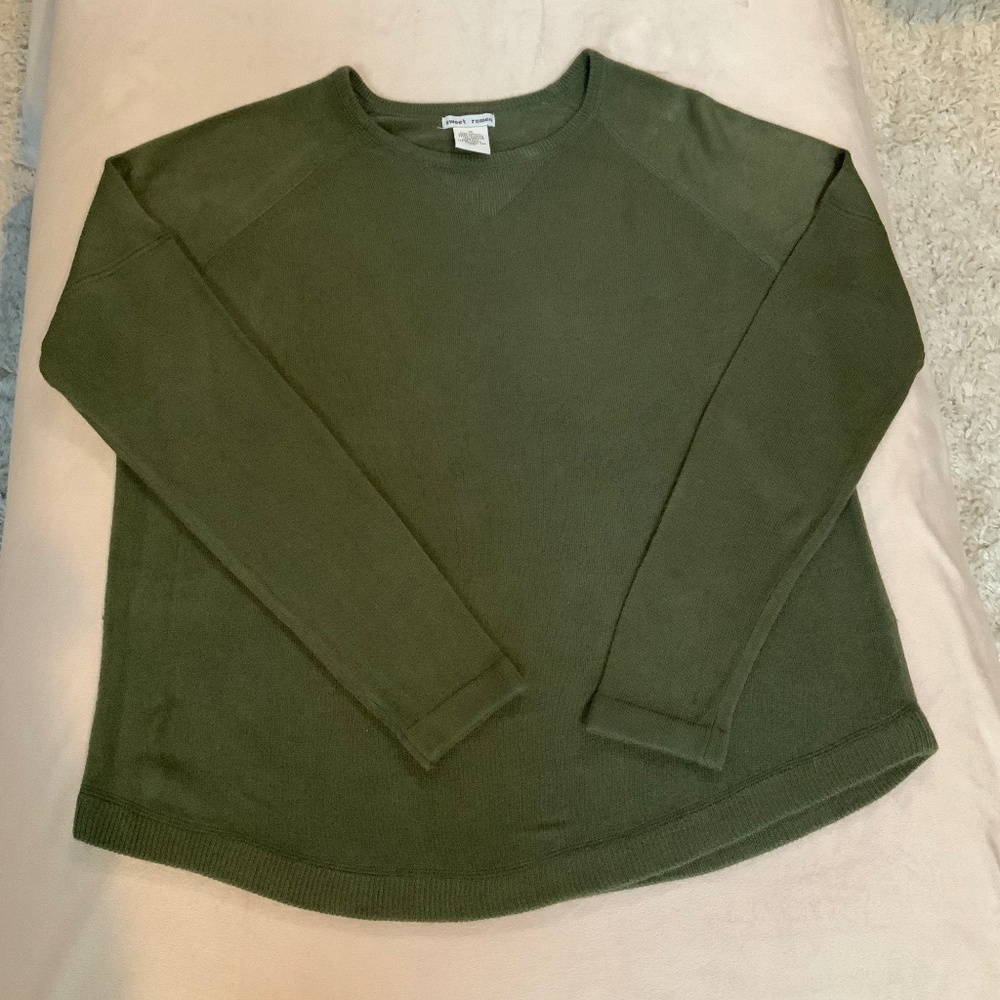 Sweet Romeo Green M Crewneck Sweater Officecore Scandi Normcore Classic Timeless
